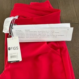 Red Zamora PETITE jogger scrub pants-size small, pop red